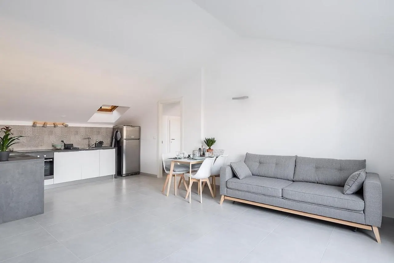 Realkasa Train Plaza Apartment Bologna 0*,